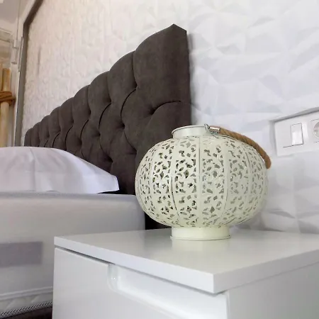 Apartament Petite Palace Aristotelous 8 Salonic