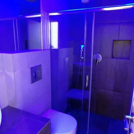 Apartament Petite Palace Aristotelous 8 *